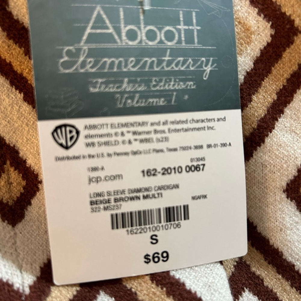 NEW ABBOTT ELEMENTARY Mens Super Soft Long Sleeve Diamond Cardigan M $69 - Picture 2 of 3